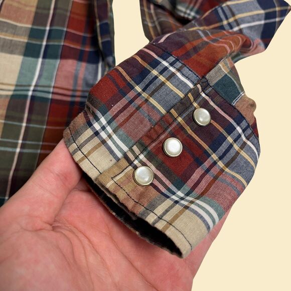 90s Wrangler western shirt, vintage 15.5-34 burgundy plaid pearl snap top - Picture 4 of 6